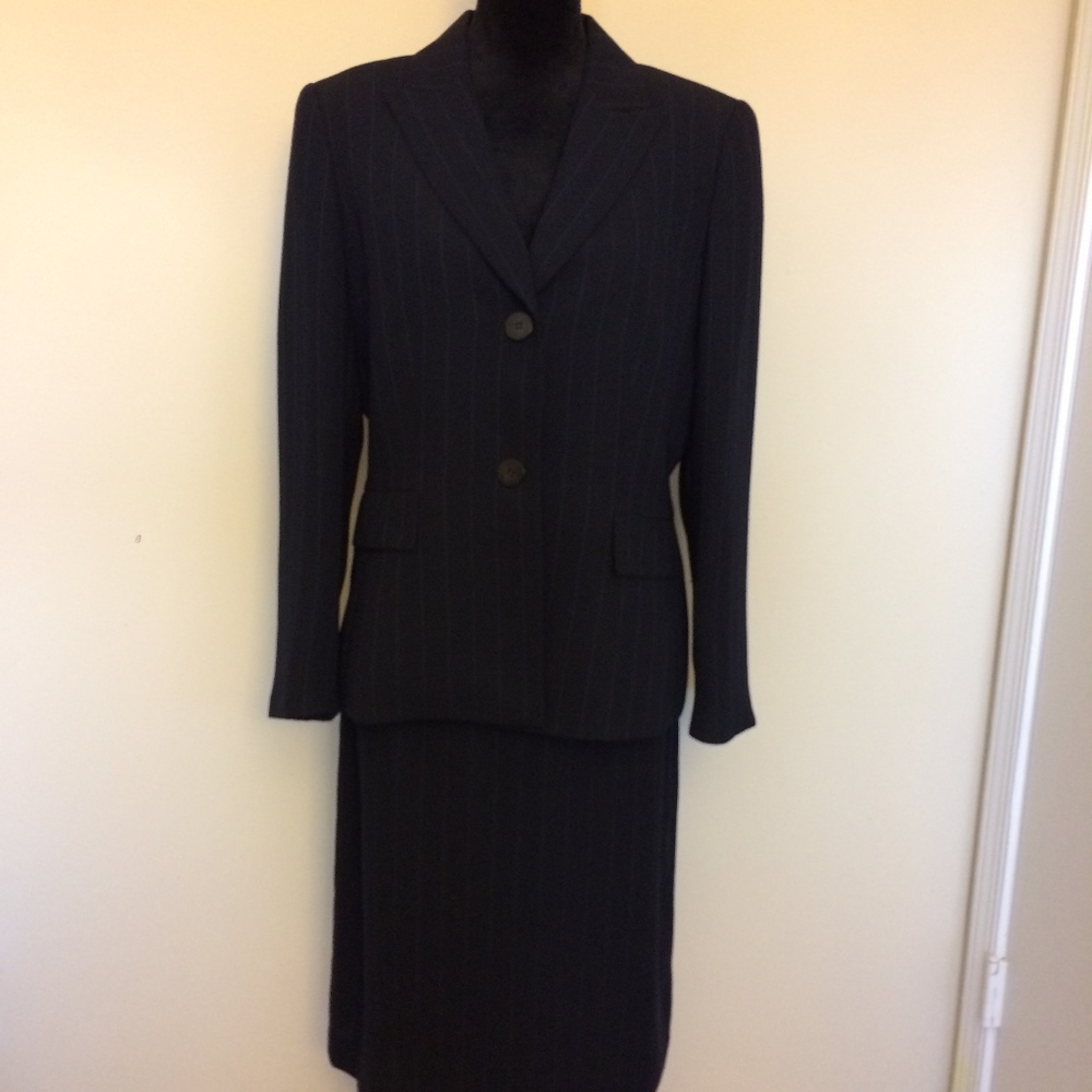 Tahari Arthur S. Levine blue pinstripe skirt set